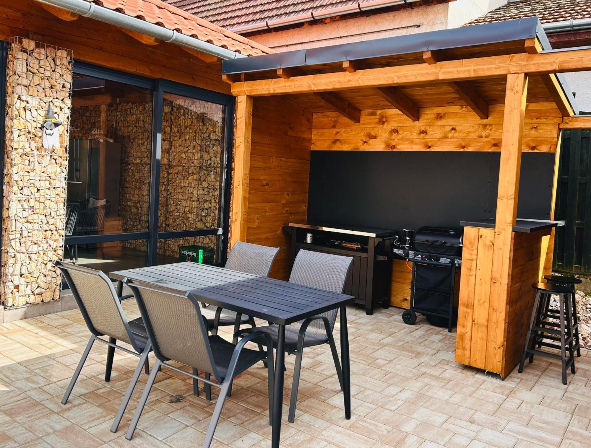 Bikeaway Guesthouse Kereki 外观 照片